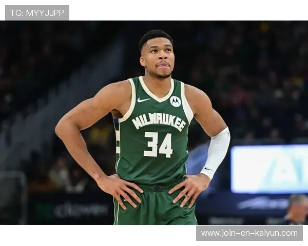 字母哥训练间隙弹吉他缓解气氛，才艺被开封